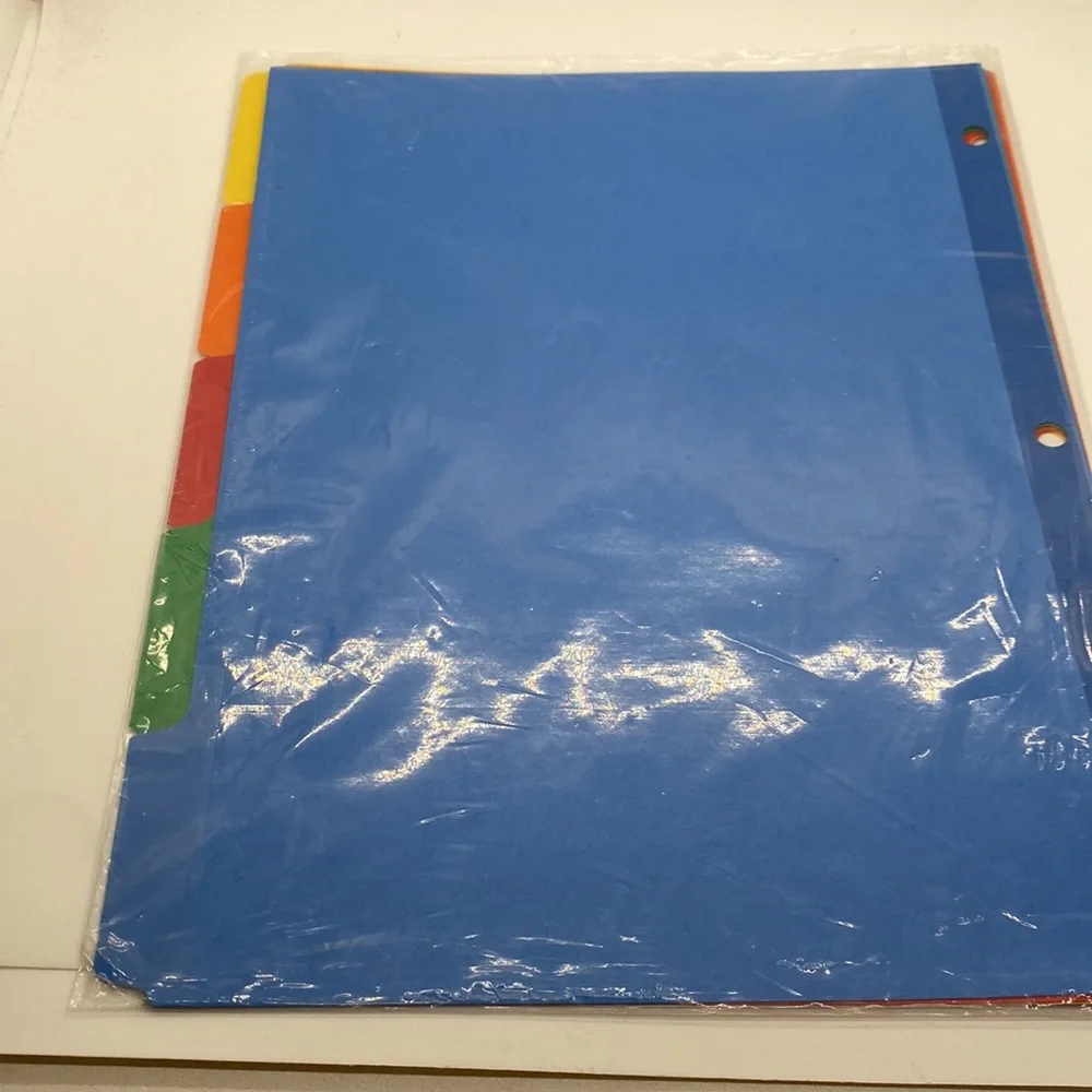 NWT Oxford Write and Erase Tab Dividers. Laminated tabs 8 1/2x11” 5 colors